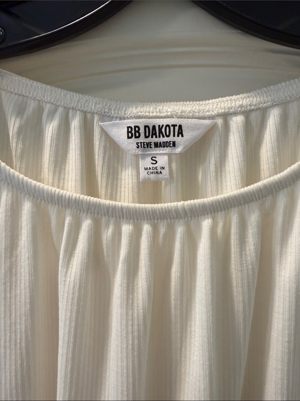BB Dakota Cream Ribbed Scoop-Neck Long Sleeve Top - Picture 2 of 3